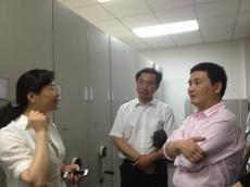 南京建工集团组织参观河西开发建设指挥部档案室