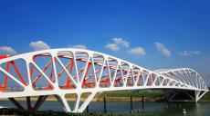 南京青奥体育公园——跨河景观桥